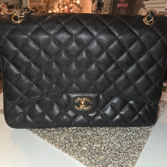 Chanel Classic Flap bag - Picture 1 of 10
